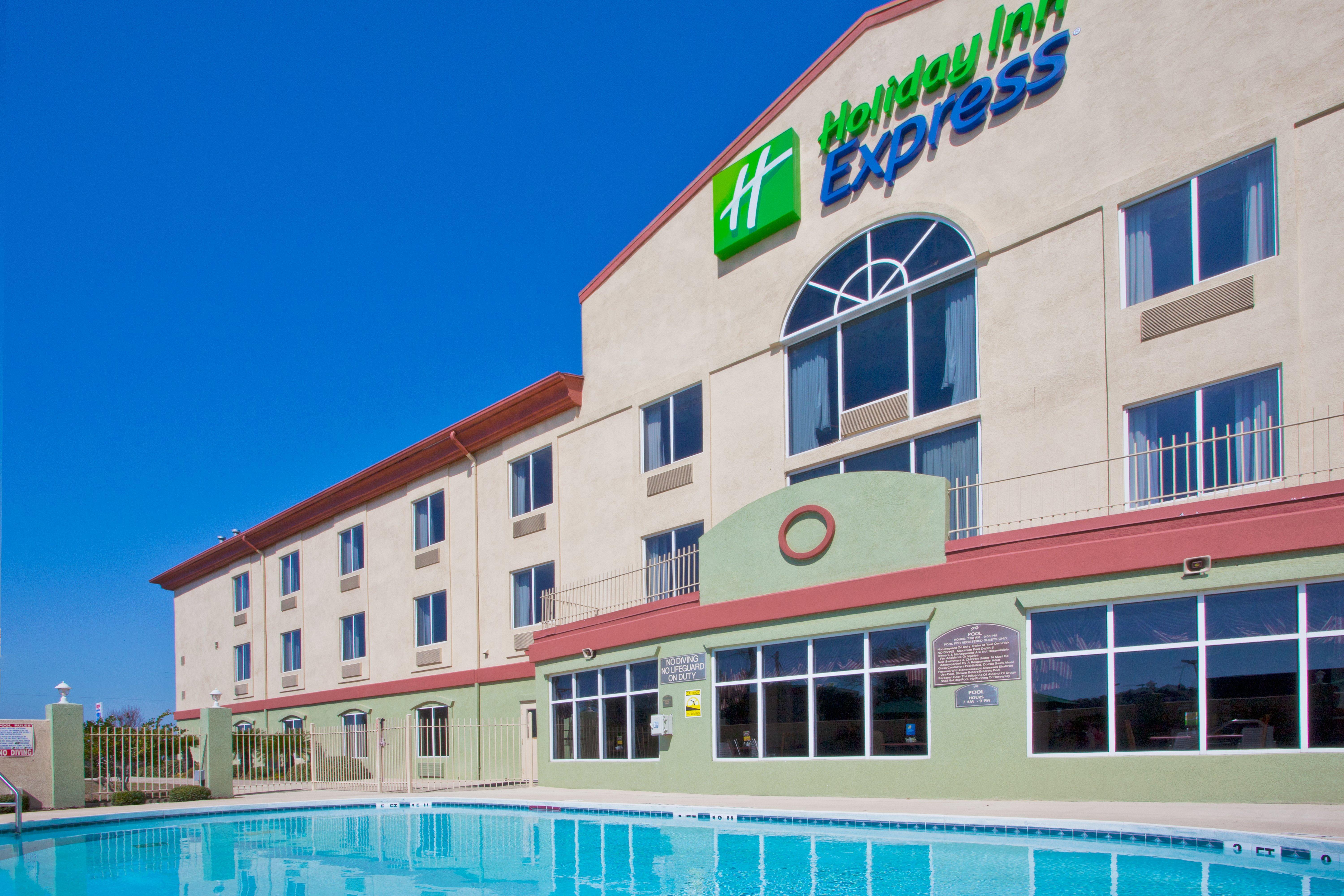 Holiday Inn Express Hotel & Suites Live Oak By Ihg מראה חיצוני תמונה
