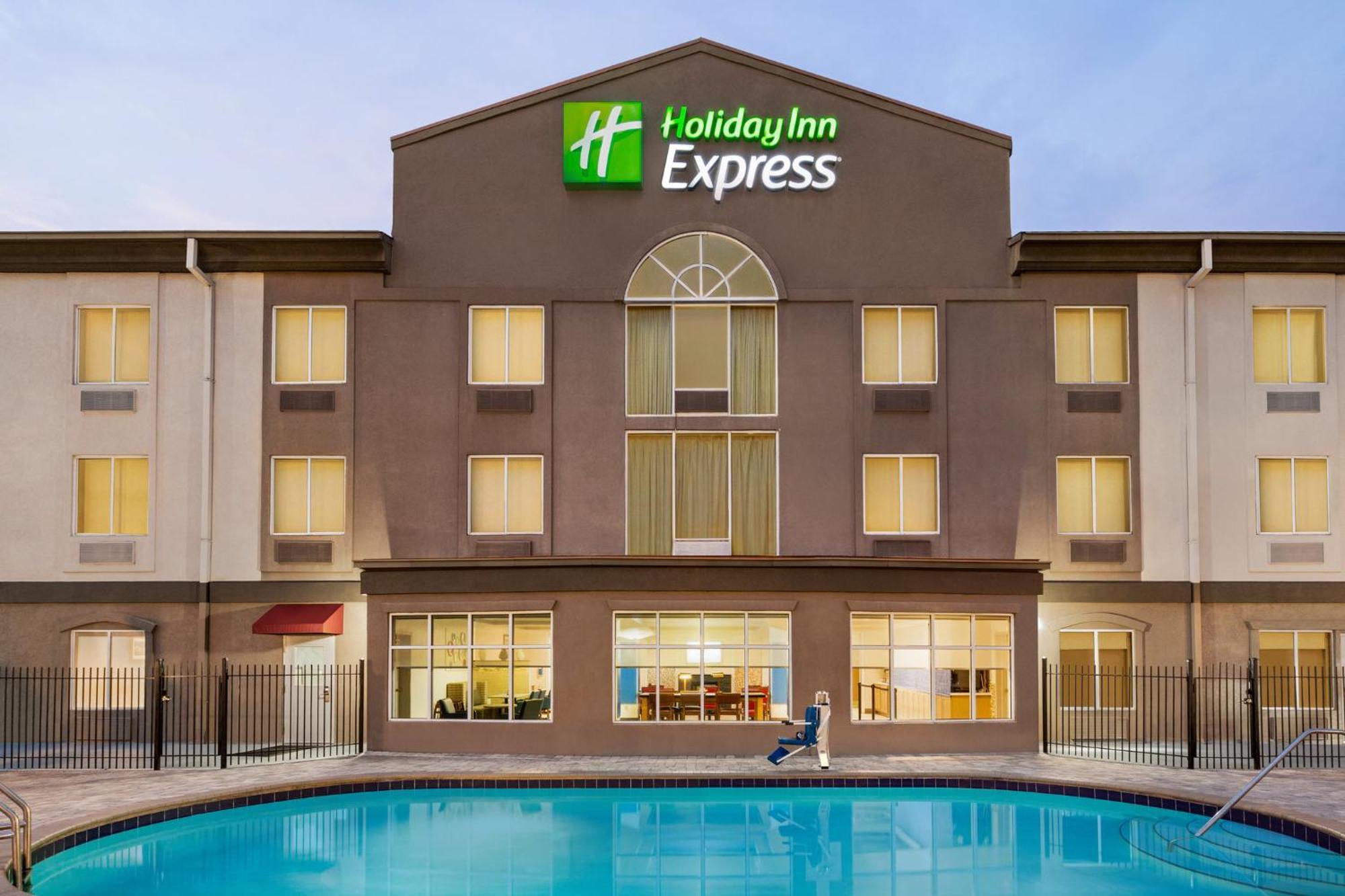 Holiday Inn Express Hotel & Suites Live Oak By Ihg מראה חיצוני תמונה